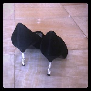 Black pretty velvet shows with bling heels